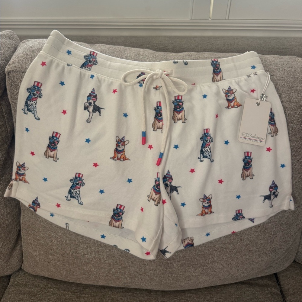 P.J. Salvage Star Spangled Patriotic Dog Print Lounge Shorts. Ivory. Size M.